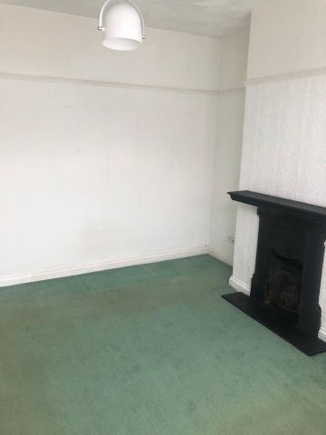 4 Bed Terraced House, Eden Grove, BS7 - Photo 2