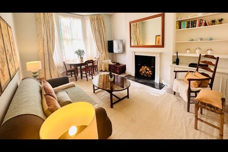 1 Bed Flat, Ground Floor, SW10 - Photo 4