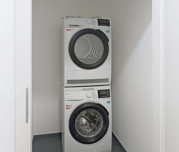 New 2.5-room apartment with balcony - Photo 4