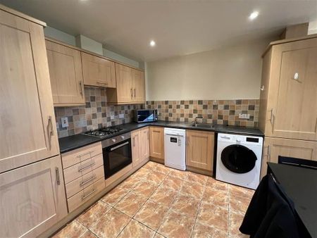 2 Riverview, 23 Artana Street, Belfast, BT7 2FF - Photo 5