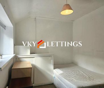 4 bedroom house of multiple occupation to rent - Photo 1