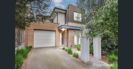 Stylish and Spacious Living in Notting Hill - Photo 5