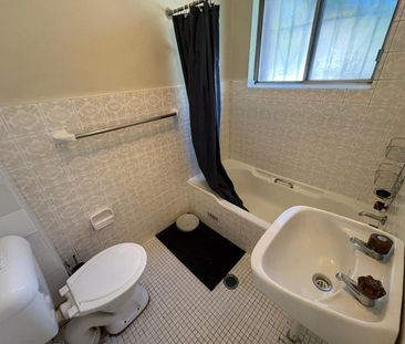 2 Bedroom Unit in Liverpool - Photo 4