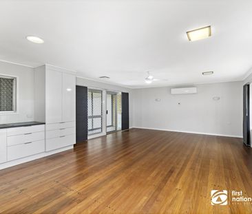 CHARMING TWO BEDROOM HOME IN THORNLANDS. - Photo 3