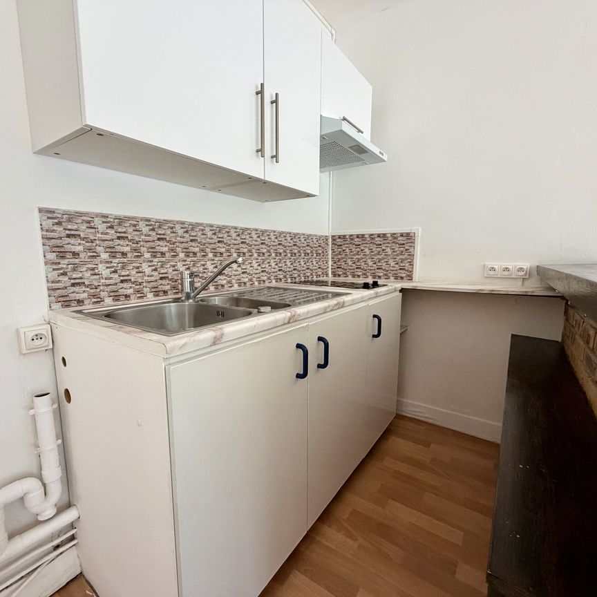 Location Appartement 1 pièce 22m² VIROFLAY 78220 - Photo 1