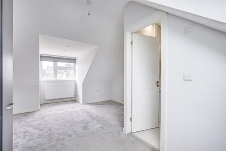 Hicks Farm Way, High Wycombe - Photo 2