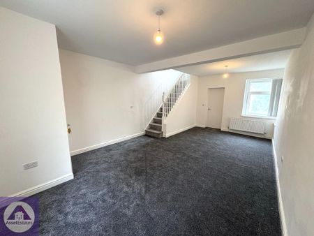 3 bedroom terraced house to rent - Photo 3