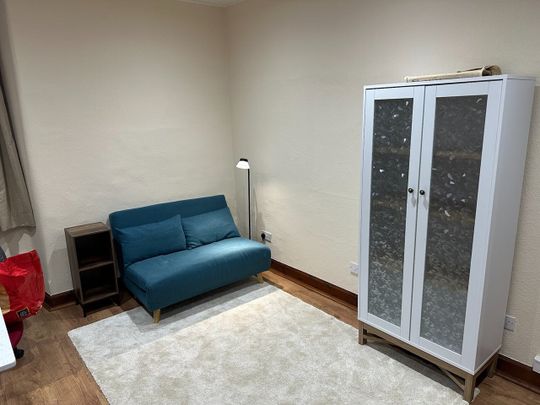 1 Bed Flat, Sciennes House Place, EH9 - Photo 1