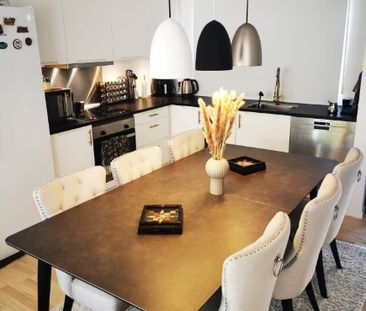 Ljus och välplanerad radhus med 3 sovrum i Margretelund, nära skog ... - Photo 4