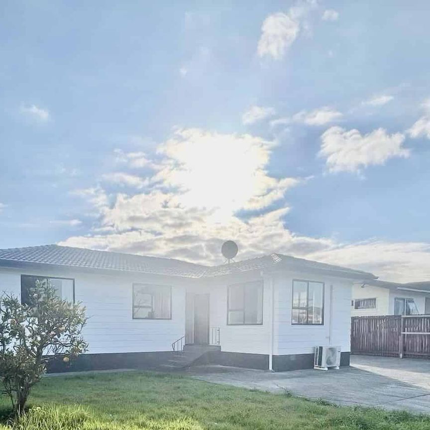 Newly renovated home - Photo 1