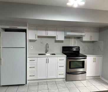 For Lease - 3304 Pinto Place Unit# Walkout Studio, Mississauga, Ont... - Photo 1