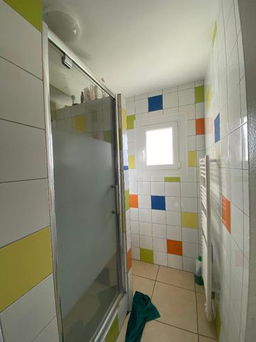 Location Appartement 4 pièces 65m² VALENCE 26000 - Photo 3