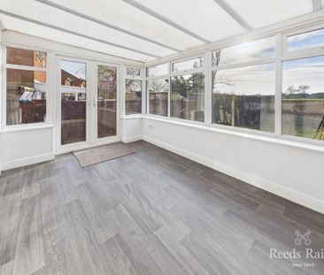 2 bedroom semi-detached house to rent - Photo 2