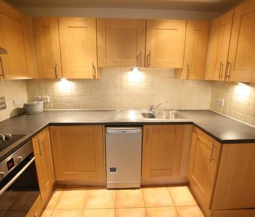 Abingdon Court, Woking, Surrey, GU22 - Photo 2