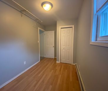 34 Main Street Unit 2, 2 bed, 1 bath - Photo 5