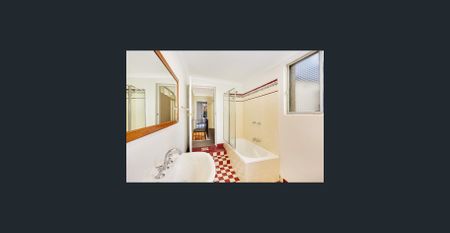 Inviting Victorian terrace in top location - Photo 5