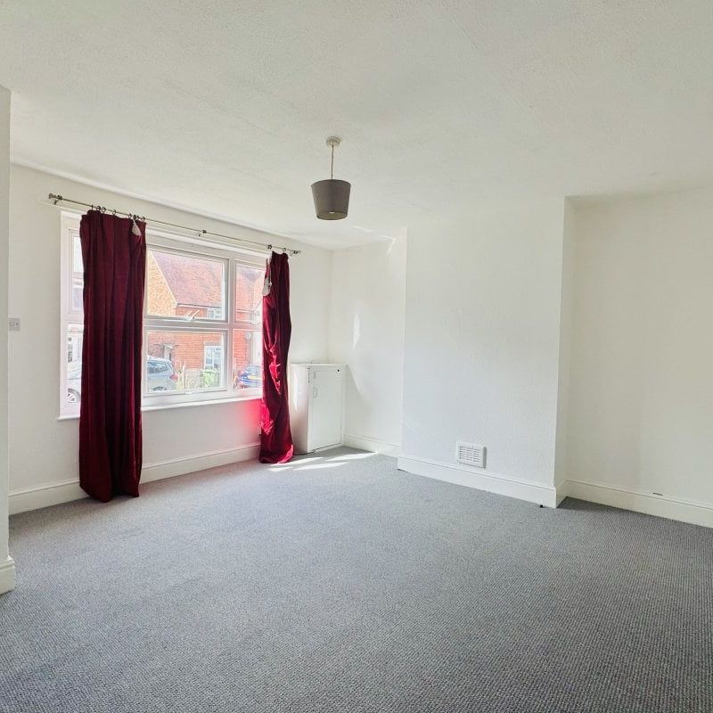 Jubilee Crescent - Photo 1