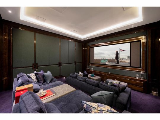 8 bedroom detached house to rent - Photo 1