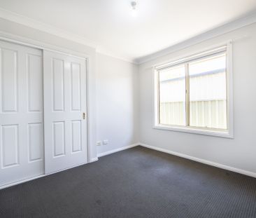 Beautifully maintained home is Keswick Estate - Photo 3