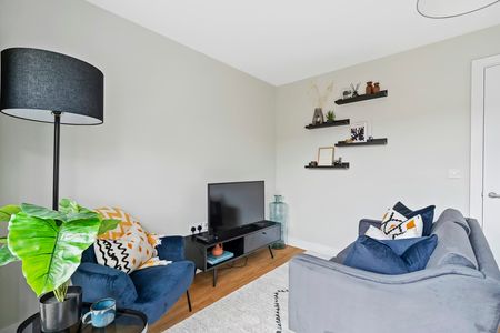 3 bedroom house - Photo 2