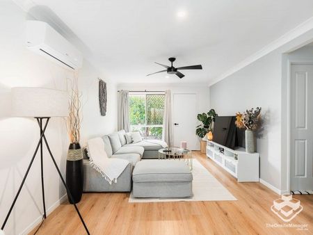 Stylish 3-Bedroom Townhouse in Secure Gated Calamvale Complex - Photo 2