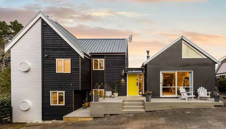 Spacious 4 bedroom house in Greenhithe - Photo 2