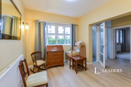 apartment to rent Bath Road, Bournemouth, Dorset, BH1 - Photo 3