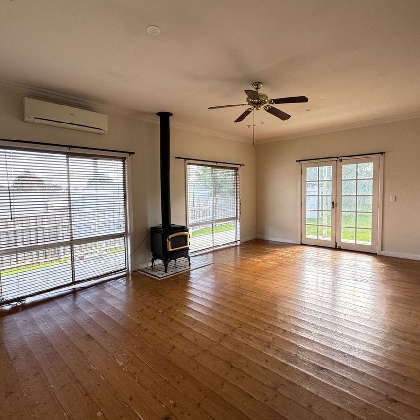 3 Bedroom Home in Morwell - Photo 1