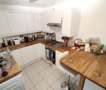 Room For Rent Wood Road, Pontypridd - Photo 3