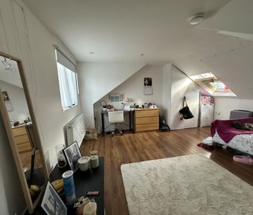 4 bedroom flat to rent - Photo 5