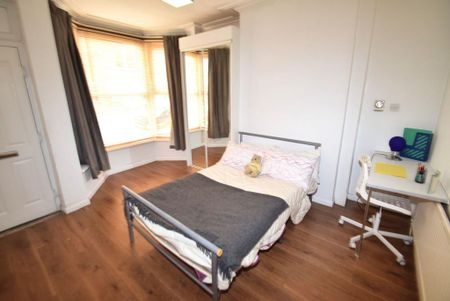 4 bedroom house share to rent - Photo 3