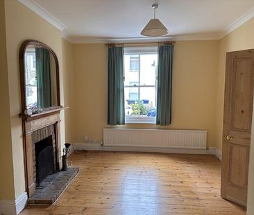 3 bedroom end of terrace house to rent - Photo 1