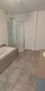 LIBRE Beau 4 1/2 Gratuit fin Nov. $$$$ - Photo 3