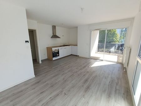 Location Appartement 3 pièces 59m² TOURS 37100 - Photo 5