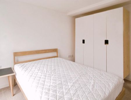 2 bedroom flat to rent - Photo 4