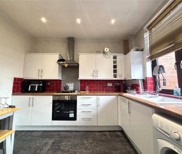 2 bedroom terraced house to rent - Photo 3