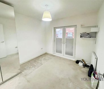 4 bedroom semi-detached house to rent - Photo 5