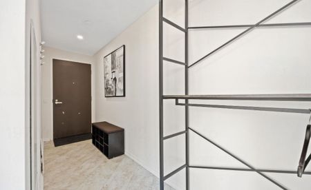 For Lease - 197 YONGE Street, Toronto, Ontario - Photo 2