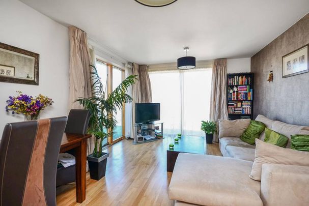 Bartholomew House, Southern Row, North Kensington, London W10 5AG - Photo 1