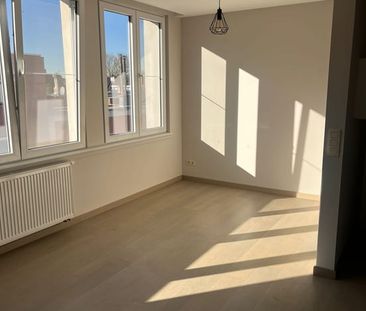 Appartement te huur - Photo 2