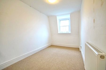2 Bed Flat, Kingsdown Parade, BS6 - Photo 3