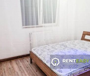 De inchiriat! Apartament cu doua camere situat in zona Podu de Fier - Padurii - Fotografie 1