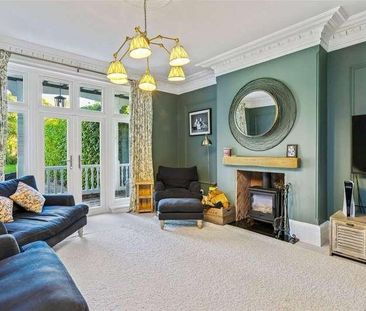 Ashley Road, Walton-on-thames, Surrey, KT12 - Photo 2