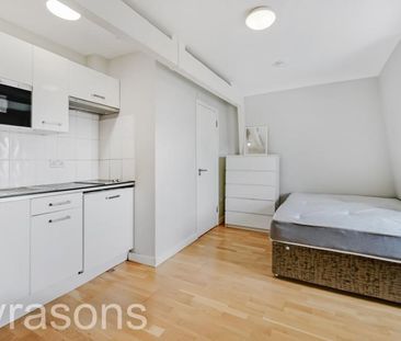 Studio to rent - Photo 2