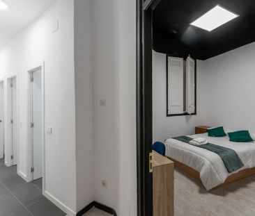 Calle de Sagasta, Madrid, Community of Madrid 28004 - Photo 2