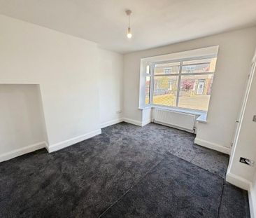 2 bedroom semi-detached house to rent - Photo 2