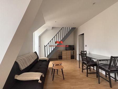 APPARTEMENT T2 MEUBLE - HYPER CENTRE POISSY - Photo 2