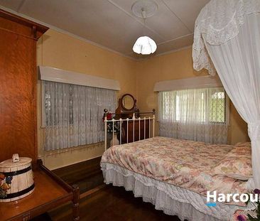 4 Bedroom Family Home Located in Svensson Heights! - Photo 3