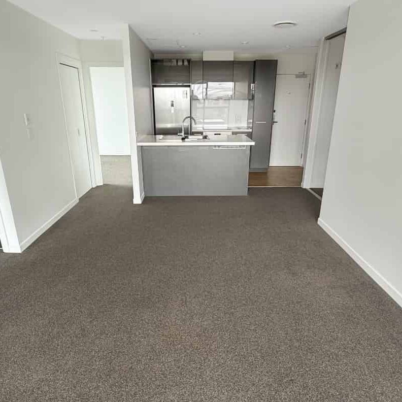 Unfurnished Modern 2-Bedroom, 2-Bathroom Apartment in Prime Manukau Location - Photo 1