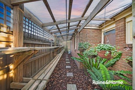 2/18-20 Tamarisk Road, Narre Warren, VIC 3805 - Photo 5